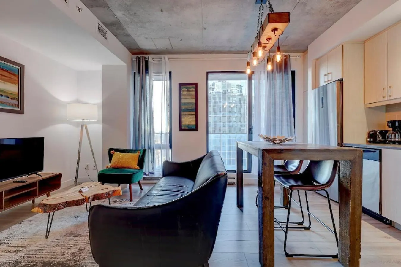 Apartment Comfy Studio In Old Port Montreal Zn0 Canada